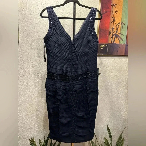 Tadashi shoji Navy sequined details dress size 8 - Picture 3 of 13